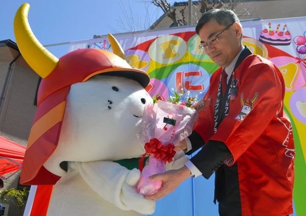 日本地方吉祥物“彦根喵”迎来13岁生日