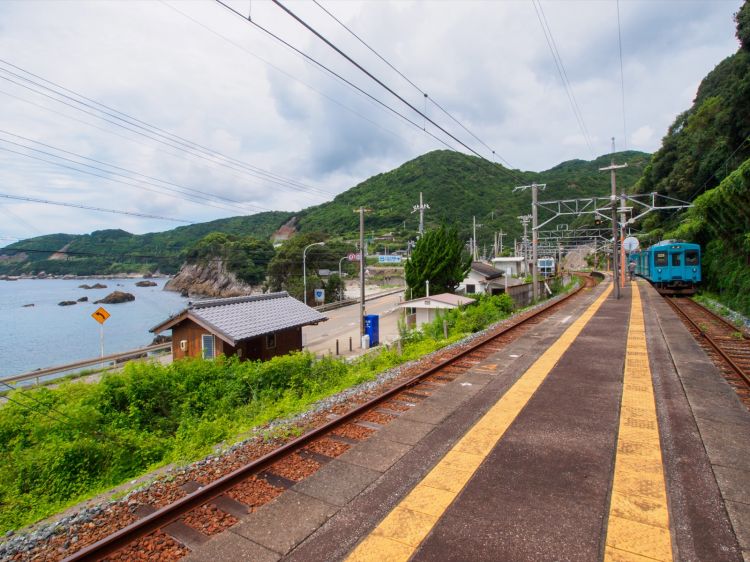 《能看见海的车站》和歌山篇：和歌山港站、汤川站、那智站、和深站、见老津站