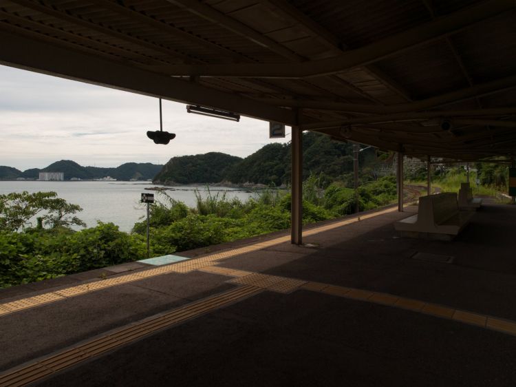 《能看见海的车站》和歌山篇：和歌山港站、汤川站、那智站、和深站、见老津站