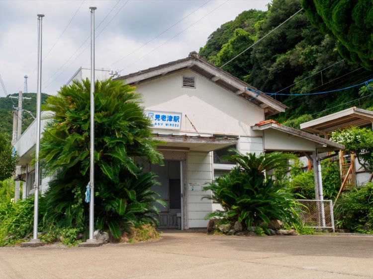 《能看见海的车站》和歌山篇：和歌山港站、汤川站、那智站、和深站、见老津站