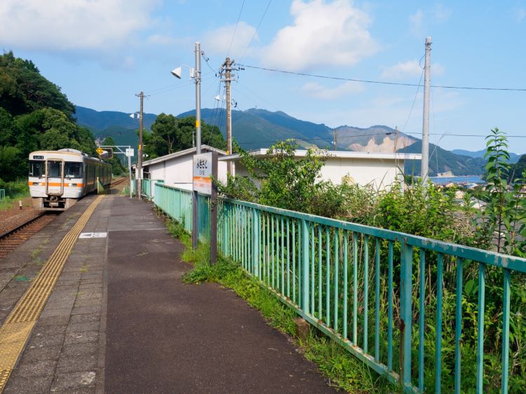 《能看见海的车站》三重篇：波田须站、二木岛站、三木里站......