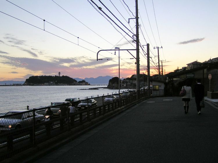 《能看见海的车站》神奈川篇：镰仓高校前站、目白山下站、根府川站、....