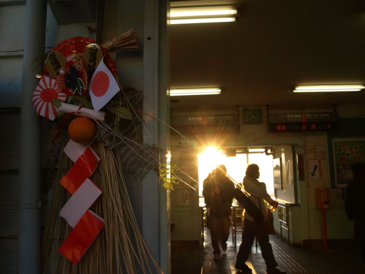 《能看见海的车站》神奈川篇：镰仓高校前站、目白山下站、根府川站、....