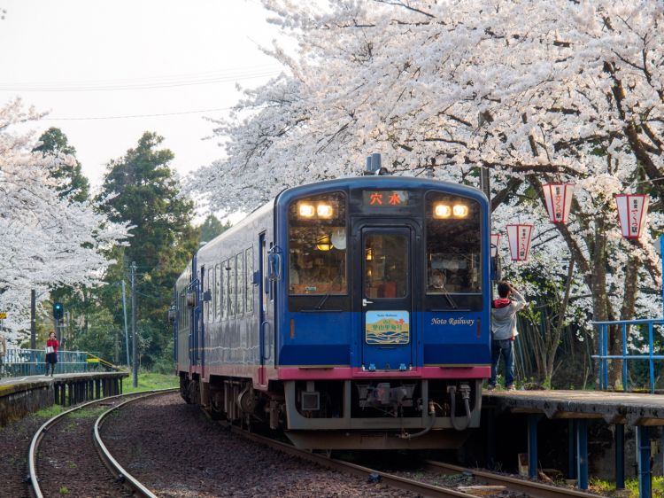 《能看见海的车站》石川篇：能登鹿岛站、西岸站、笠师保站