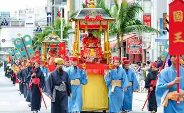 心痛！琉球故宫“首里城”起火，三大殿几乎全被烧毁