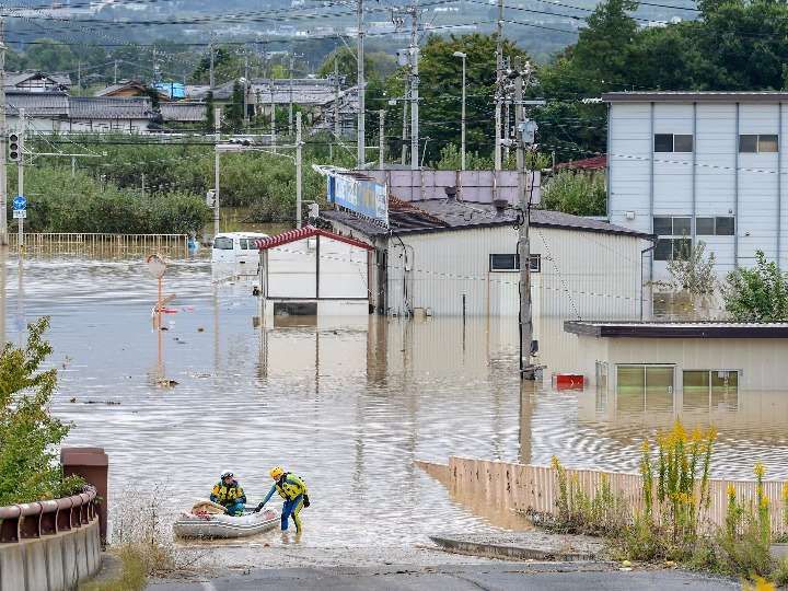 活在1年地震10000+次的日本是什么体验？