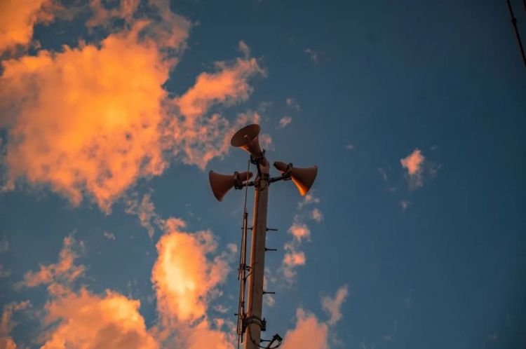 第134期:日本首相儿子被炒鱿鱼;小室圭真子夫妇5月最新街拍|百通板 第134期:日本首相儿子被炒鱿鱼;小室圭真子夫妇5月最新街拍|百通板