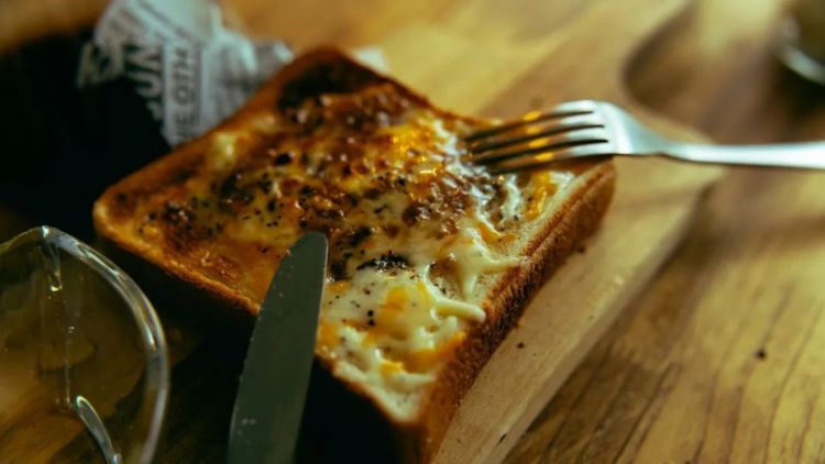 第134期:日本首相儿子被炒鱿鱼;小室圭真子夫妇5月最新街拍|百通板 第134期:日本首相儿子被炒鱿鱼;小室圭真子夫妇5月最新街拍|百通板