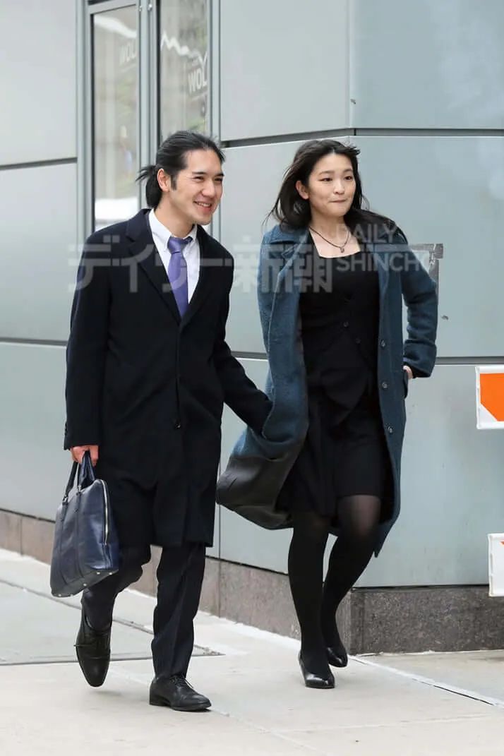 第134期:日本首相儿子被炒鱿鱼;小室圭真子夫妇5月最新街拍|百通板 第134期:日本首相儿子被炒鱿鱼;小室圭真子夫妇5月最新街拍|百通板