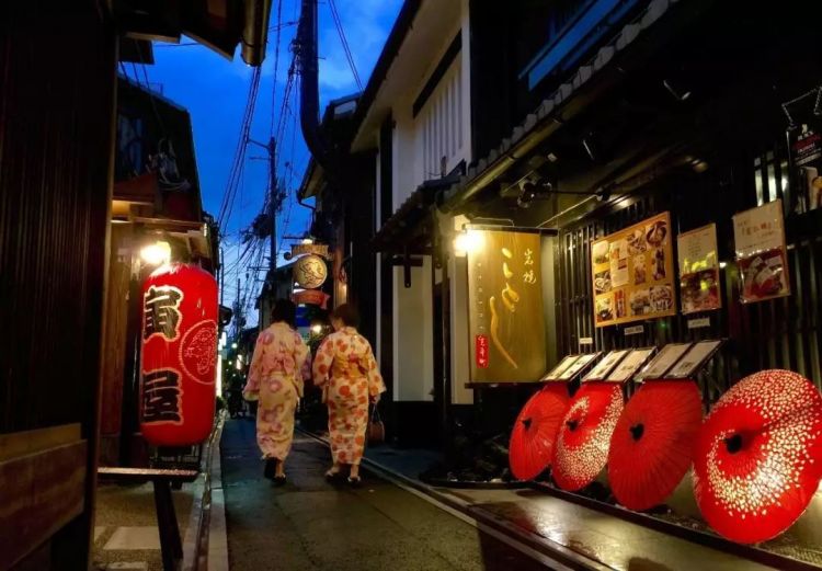 日本京都的昼夜三餐 日本京都的昼夜三餐