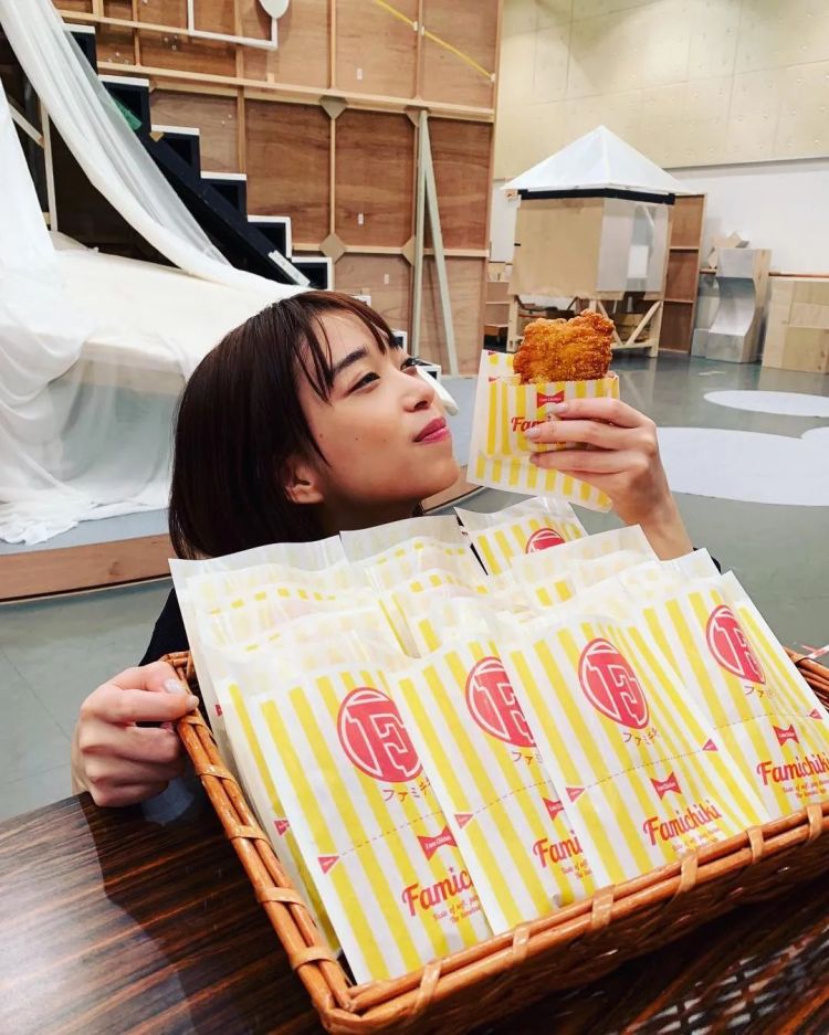 娱乐圈已经无法阻止这个日本甜妹了 娱乐圈已经无法阻止这个日本甜妹了