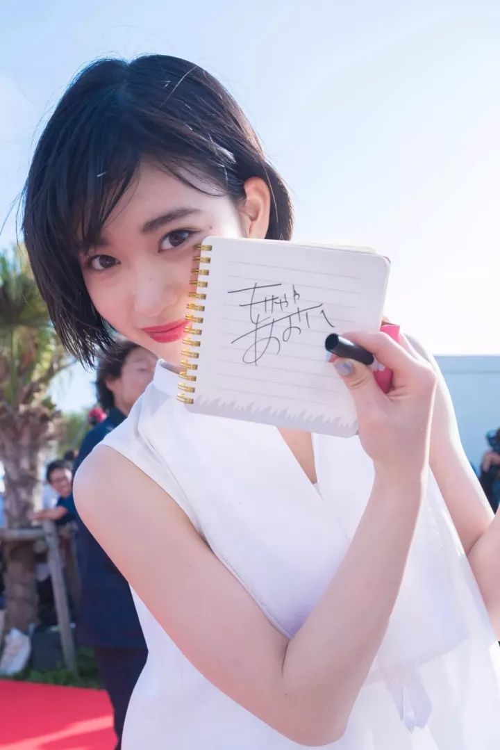 娱乐圈已经无法阻止这个日本甜妹了 娱乐圈已经无法阻止这个日本甜妹了