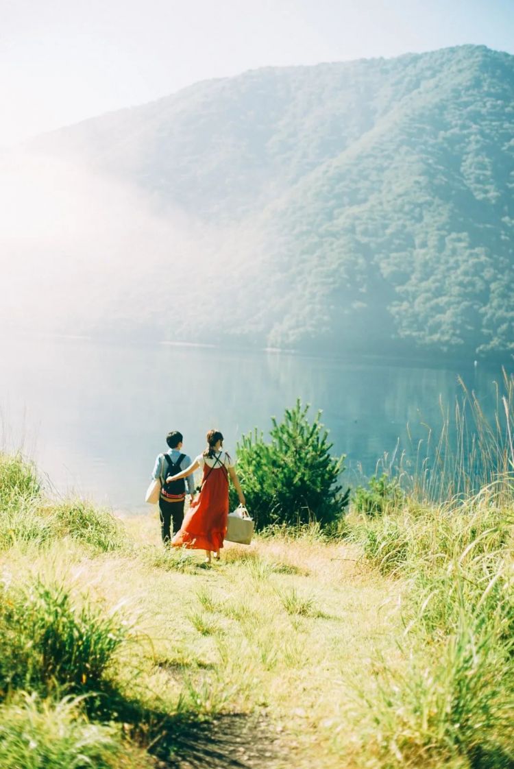 第173期：日本改革“外国人永住在留资格”；新海诚合作制片人被逮捕；宇多田光新巡演确定 | 百通板