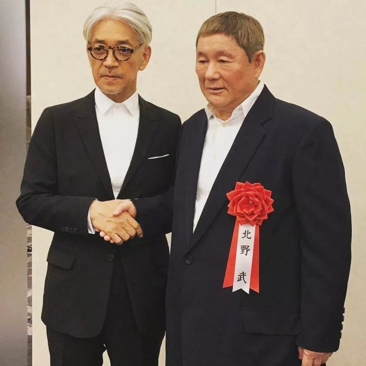 口无遮拦的北野武,治愈了全网内耗 口无遮拦的北野武,治愈了全网内耗