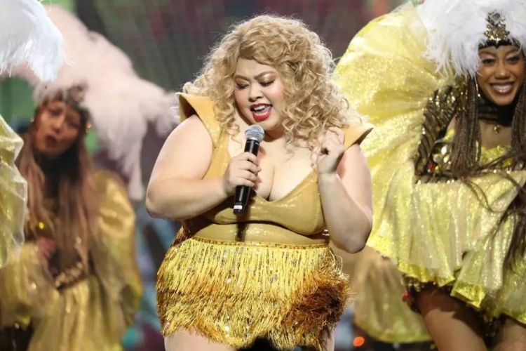 200斤的日本第一顶流女星,如今暴瘦到网友认不出:这是换头还是换脸了? 200斤的日本第一顶流女星,如今暴瘦到网友认不出:这是换头还是换脸了?