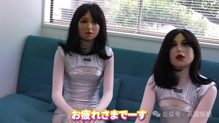 日本男子花200万变成狗,最新哈士奇造型炸裂!张嘴摇尾巴巨逼真... 日本男子花200万变成狗,最新哈士奇造型炸裂!张嘴摇尾巴巨逼真...