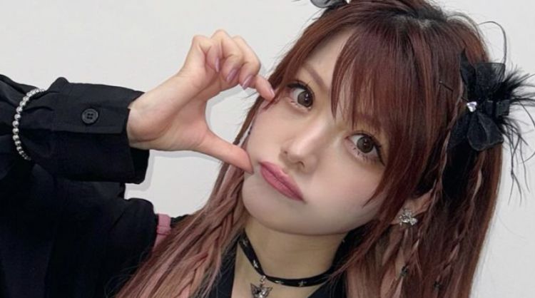 前早安少女组成员田中丽奈宣布结婚及怀孕