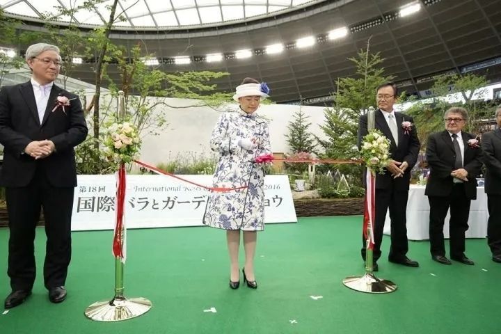 日本女生到底有多爱穿旗袍？