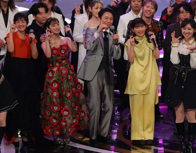 第218期:日本制铁将起诉拜登?知名男星醉酒闯入民宅掉代言;红白收视涨了 告别倒一;平野紫耀或将演晨间剧?| 百通板 第218期:日本制铁将起诉拜登?知名男星醉酒闯入民宅掉代言;红白收视涨了 告别倒一;平野紫耀或将演晨间剧?| 百通板