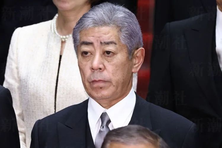 第222期:日本外相宿舍遭陌生女子闯入;又一知名偶像将退团闪婚?日本乒坛名将赌博被捕;大S不幸在日离世 | 百通板 第222期:日本外相宿舍遭陌生女子闯入;又一知名偶像将退团闪婚?日本乒坛名将赌博被捕;大S不幸在日离世 | 百通板