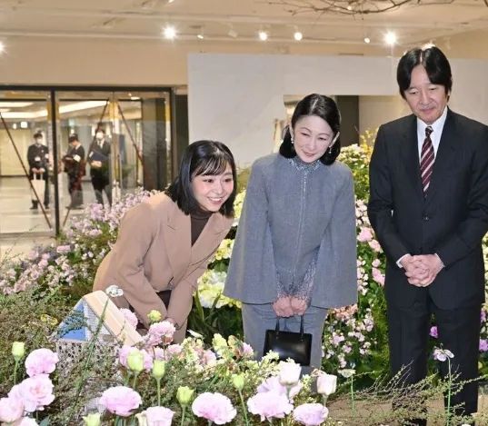 第223期:日产本田合作破裂;樱桃小丸子将停播?关西世博吉祥物将动画化;岸田前首相遇袭案或判刑15年 | 百通板 第223期:日产本田合作破裂;樱桃小丸子将停播?关西世博吉祥物将动画化;岸田前首相遇袭案或判刑15年 | 百通板