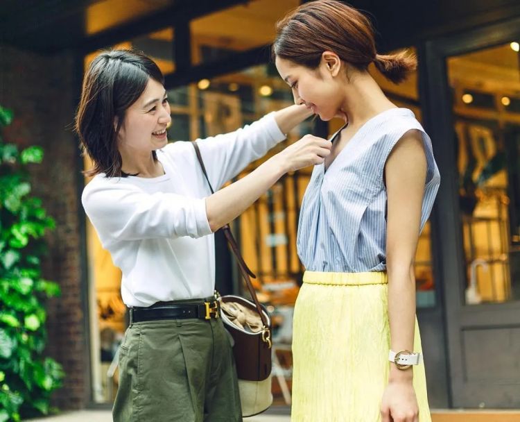 松弛感背后的那个她,崩溃了 松弛感背后的那个她,崩溃了