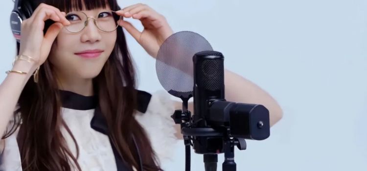 低调又神秘的她,唱出了大红神曲 低调又神秘的她,唱出了大红神曲