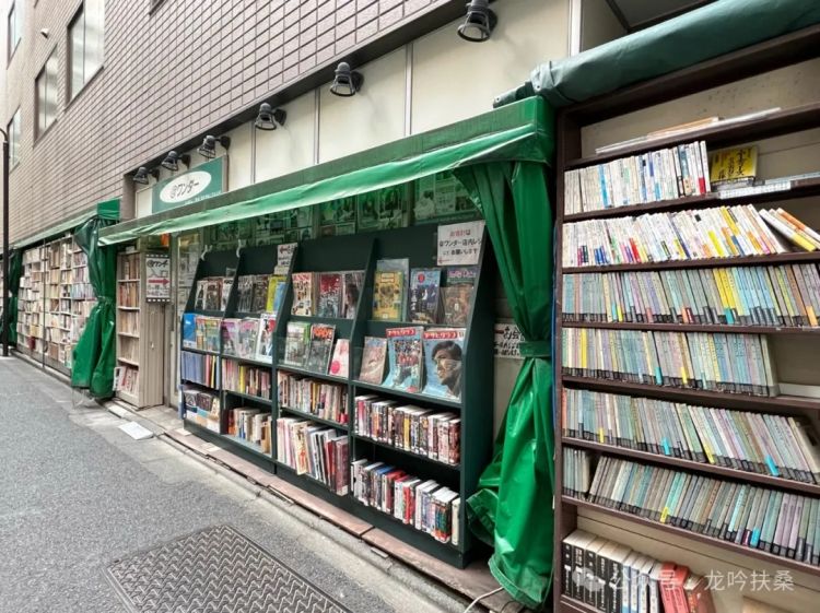 东京神保町旧书街 :穿越时光的书香体验,令人彻底破防。 东京神保町旧书街 :穿越时光的书香体验,令人彻底破防。