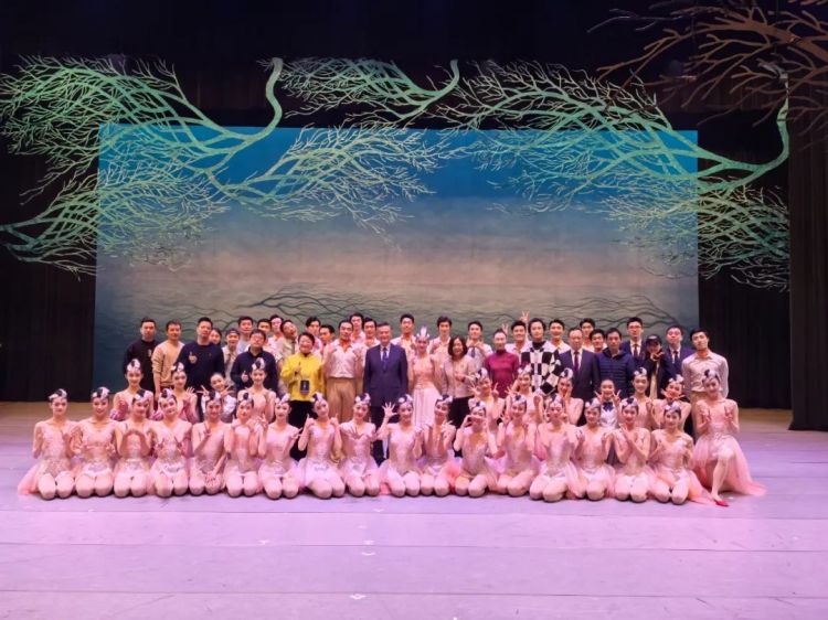 驻长崎总领事陈泳出席舞剧《朱鹮》长崎巡演活动 驻长崎总领事陈泳出席舞剧《朱鹮》长崎巡演活动