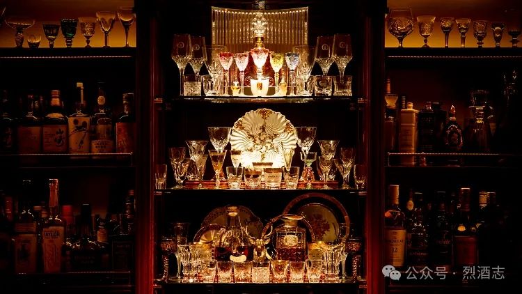 他为什么会成为全世界最红的调酒师? 他为什么会成为全世界最红的调酒师?