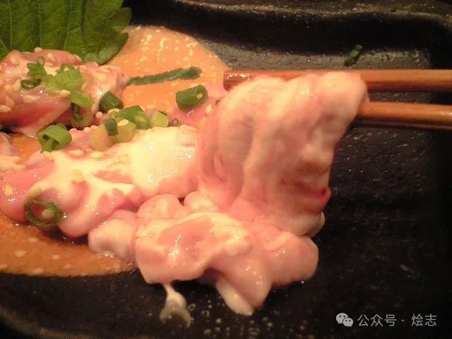 不是,你们还真吃啊?数落一下日本的内脏刺身... 不是,你们还真吃啊?数落一下日本的内脏刺身...