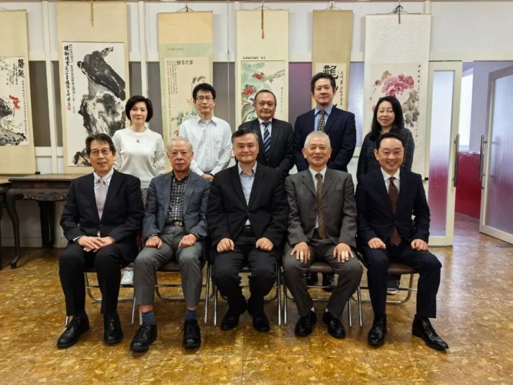 驻长崎总领事陈泳赴长崎华侨总会走访座谈 驻长崎总领事陈泳赴长崎华侨总会走访座谈