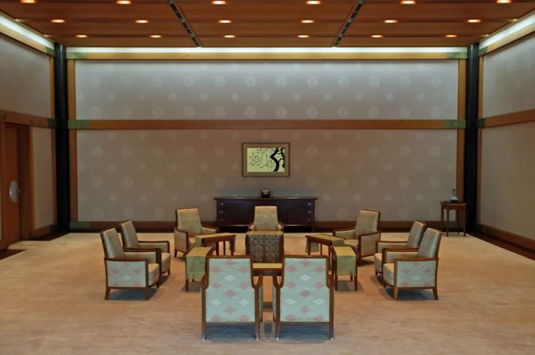 这王宫,也“朴实无华”得过头了吧? 这王宫,也“朴实无华”得过头了吧?