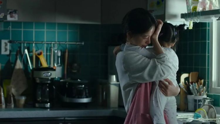 生而贫穷:被纸尿裤和奶粉压垮的日本人 生而贫穷:被纸尿裤和奶粉压垮的日本人