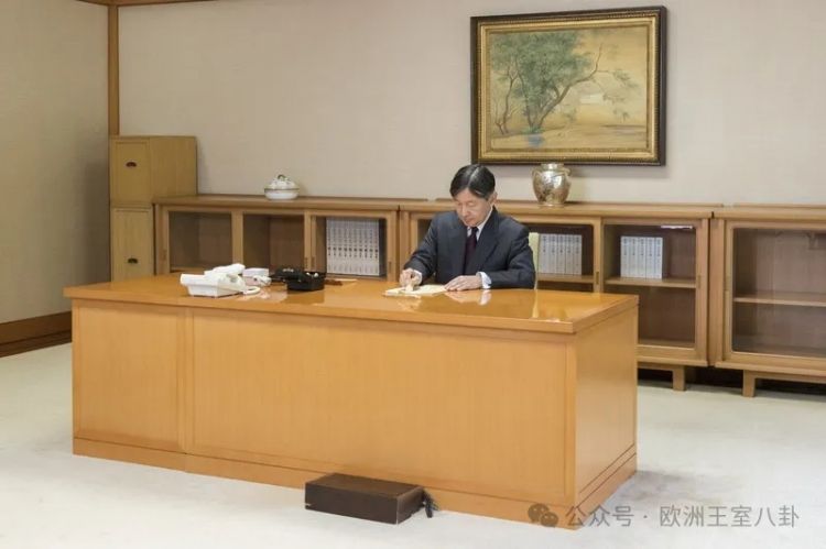 这王宫,也“朴实无华”得过头了吧? 这王宫,也“朴实无华”得过头了吧?