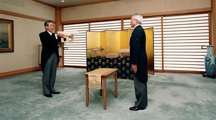 这王宫,也“朴实无华”得过头了吧? 这王宫,也“朴实无华”得过头了吧?