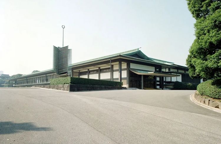 这王宫,也“朴实无华”得过头了吧? 这王宫,也“朴实无华”得过头了吧?