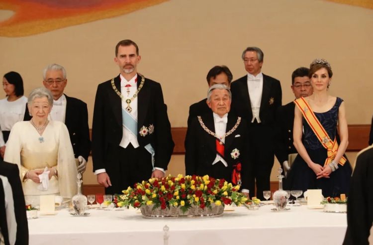 这王宫,也“朴实无华”得过头了吧? 这王宫,也“朴实无华”得过头了吧?