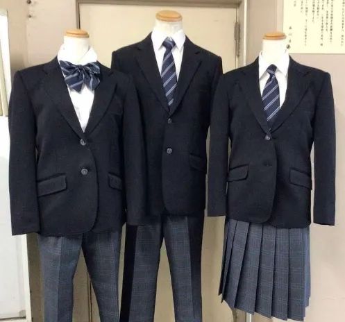 第230期:搞笑艺人节目公然骚扰知名女星?月曜翻车!承认恶剪中国女性采访;美国25%关税重创日系车企? | 百通板 第230期:搞笑艺人节目公然骚扰知名女星?月曜翻车!承认恶剪中国女性采访;美国25%关税重创日系车企? | 百通板