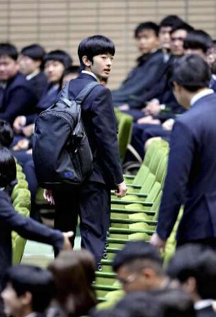 悠仁亲王入学首日遇通勤难题 筑波大学启动皇室级安保 悠仁亲王入学首日遇通勤难题 筑波大学启动皇室级安保