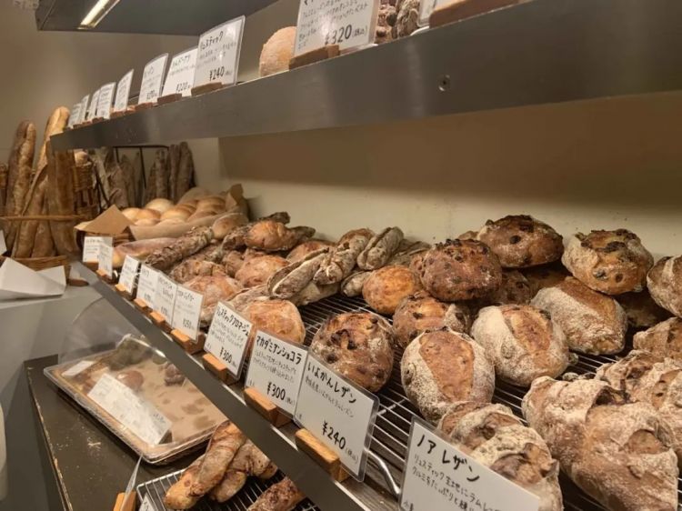 这家日本天天排队爆火的面包店RIKI,比神户牛更让当地人疯狂! 这家日本天天排队爆火的面包店RIKI,比神户牛更让当地人疯狂!