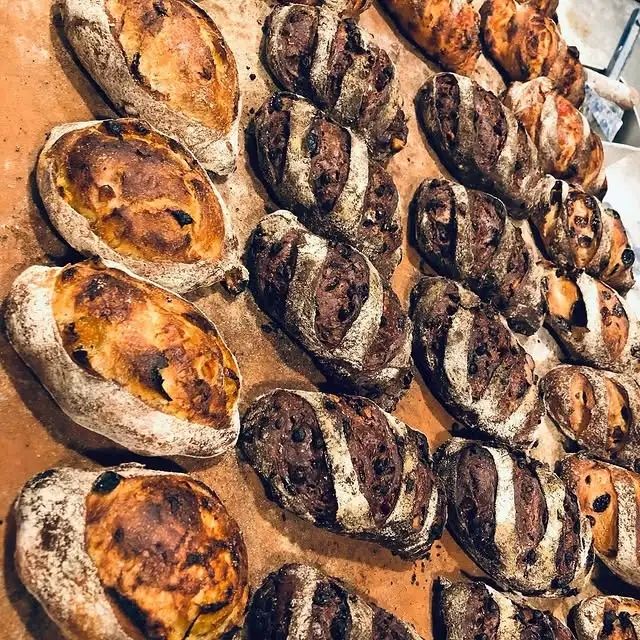 这家日本天天排队爆火的面包店RIKI,比神户牛更让当地人疯狂! 这家日本天天排队爆火的面包店RIKI,比神户牛更让当地人疯狂!