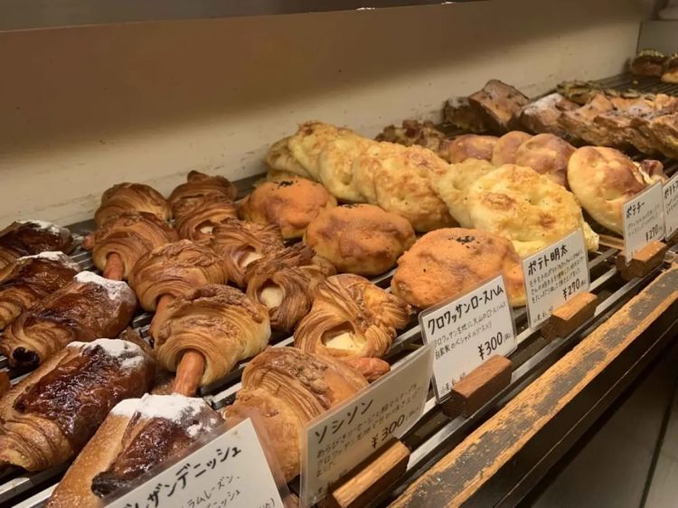 这家日本天天排队爆火的面包店RIKI,比神户牛更让当地人疯狂! 这家日本天天排队爆火的面包店RIKI,比神户牛更让当地人疯狂!