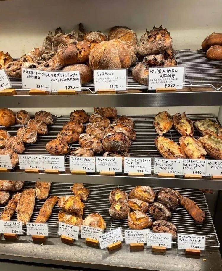 这家日本天天排队爆火的面包店RIKI,比神户牛更让当地人疯狂! 这家日本天天排队爆火的面包店RIKI,比神户牛更让当地人疯狂!