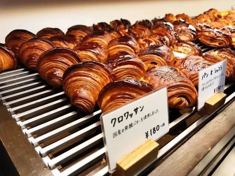 这家日本天天排队爆火的面包店RIKI,比神户牛更让当地人疯狂! 这家日本天天排队爆火的面包店RIKI,比神户牛更让当地人疯狂!