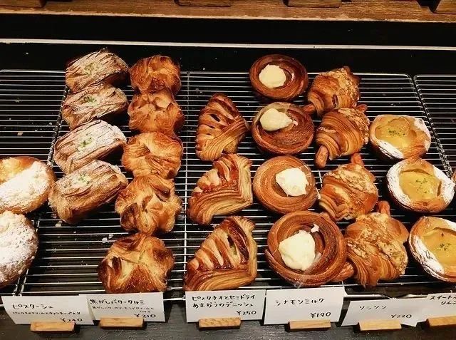 这家日本天天排队爆火的面包店RIKI,比神户牛更让当地人疯狂! 这家日本天天排队爆火的面包店RIKI,比神户牛更让当地人疯狂!