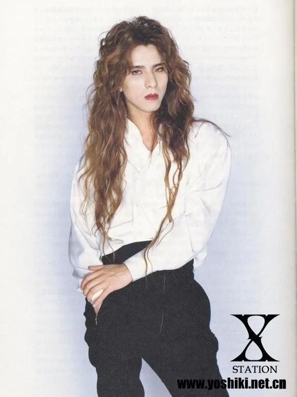 被同行冷眼、成员过世、乐队解散……他们如何成为了一代传奇? 被同行冷眼、成员过世、乐队解散……他们如何成为了一代传奇?