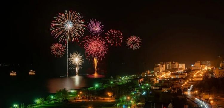 东北、中部2场王炸花火，关东8场！为了避免重现去年“惨剧”，东京足立花火大会提前到了5月！