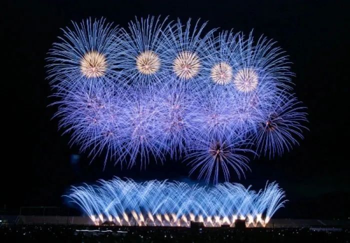 东北、中部2场王炸花火，关东8场！为了避免重现去年“惨剧”，东京足立花火大会提前到了5月！