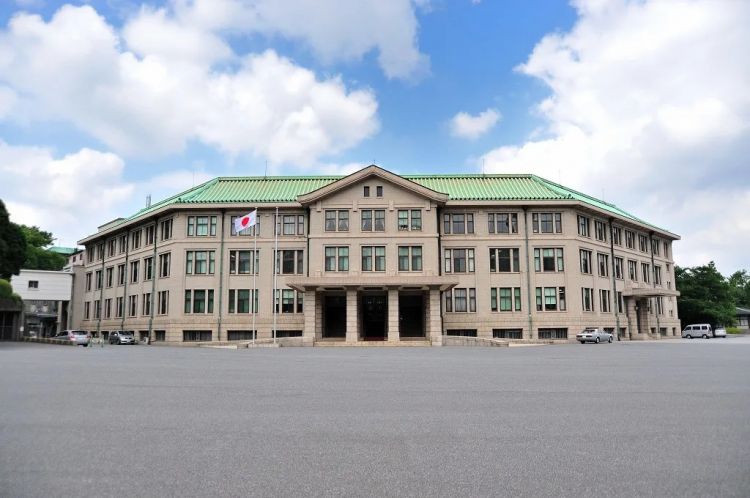 悠仁亲王的快乐校园,快把其他人逼疯了 悠仁亲王的快乐校园,快把其他人逼疯了